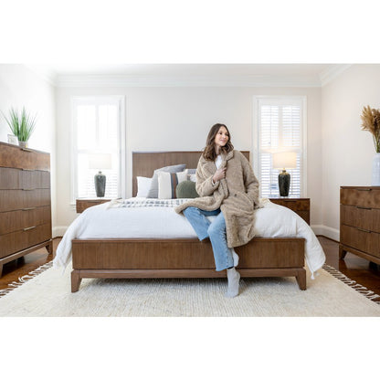 Manhattan Valley - Bed - King - Vintage Chestnut Finish