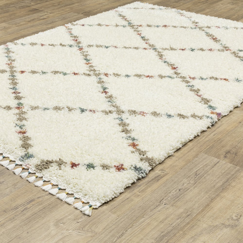 Axis AX08A Ivory/ Multi Indoor Area Rug - 2'3" x 7'6"
