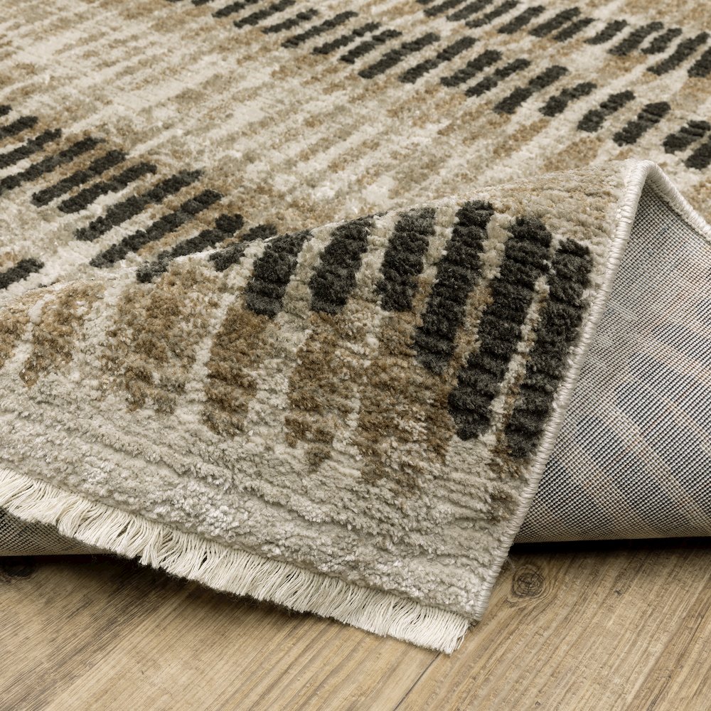 Bauer 8120D Beige/ Charcoal Indoor Area Rug - 3'10" x 5'5"
