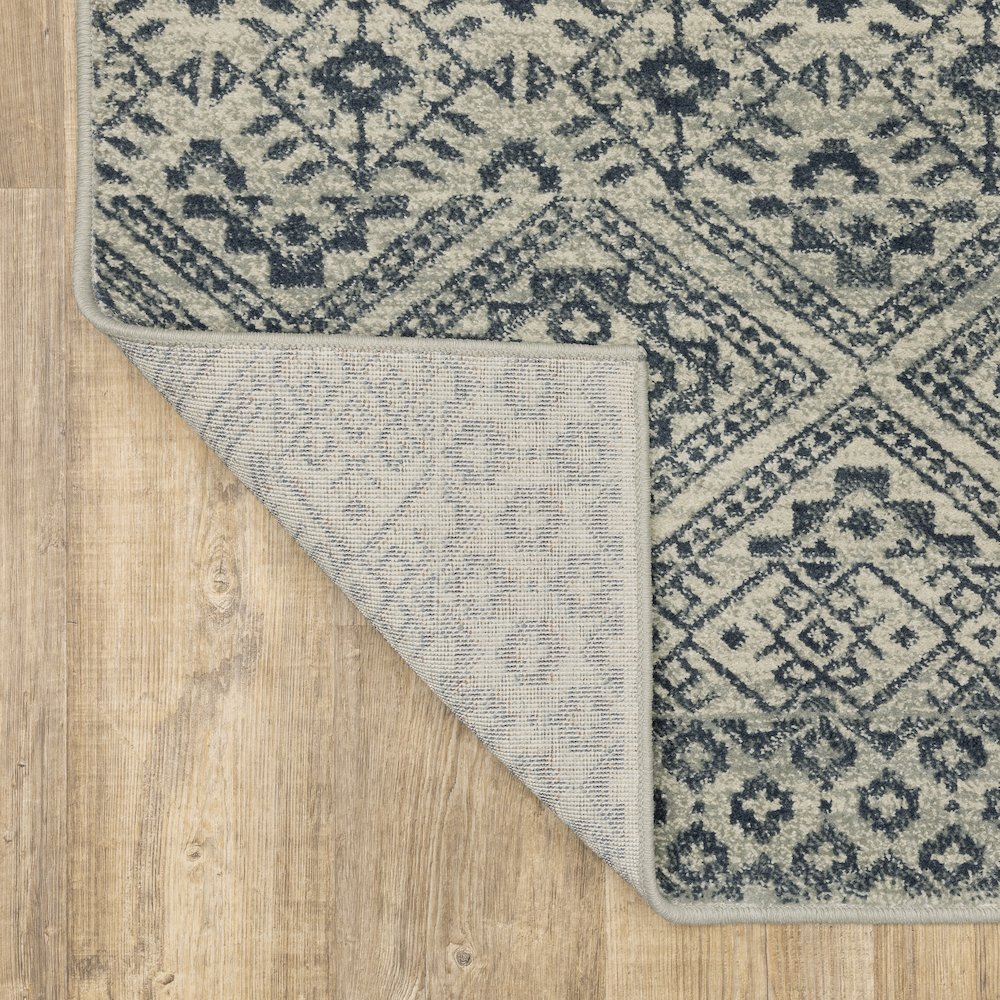 Branson BR02A Blue/ Beige Indoor Area Rug - 6'7" x 9'2"