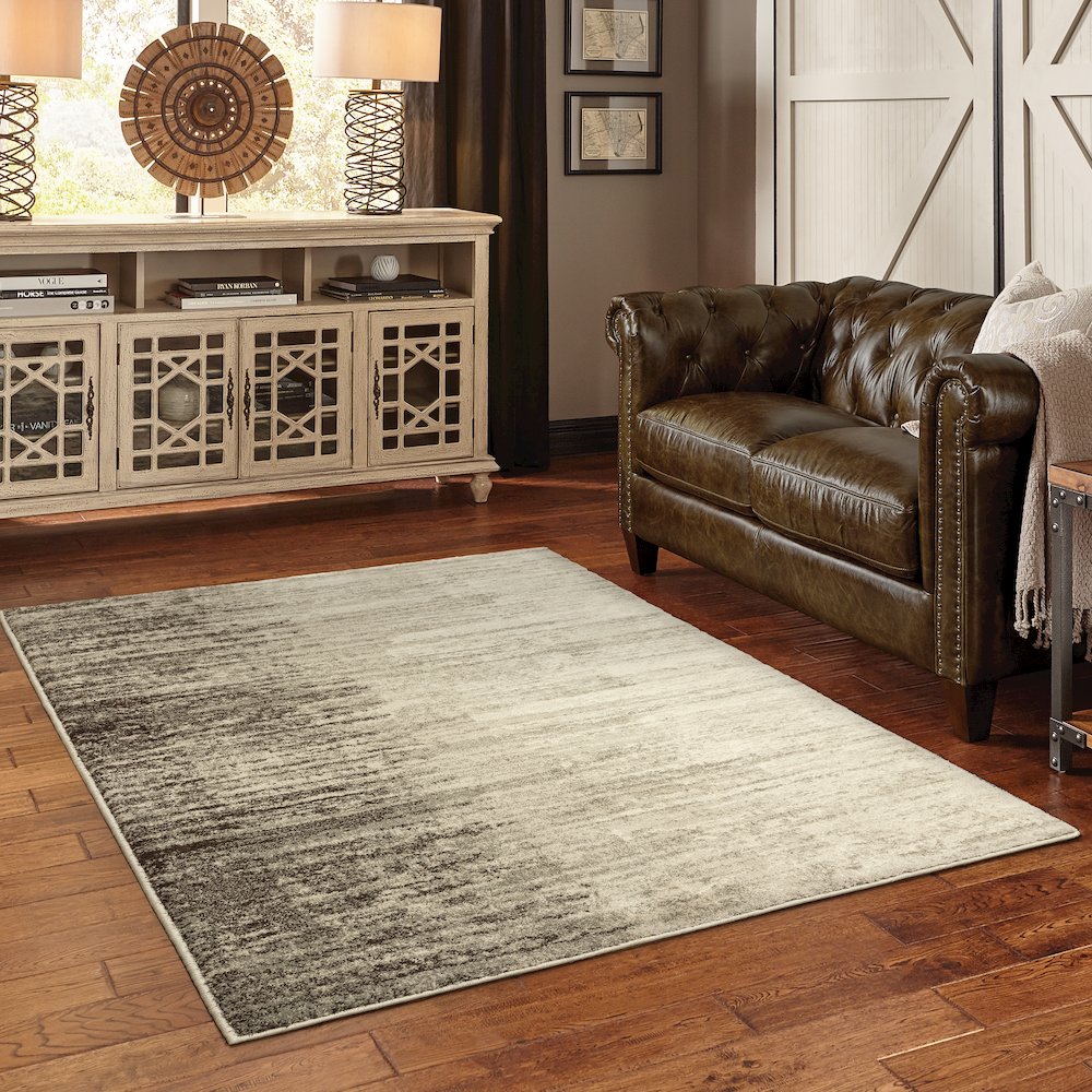 Carson 0735A Beige/ Grey Indoor Area Rug - 2' x 3'