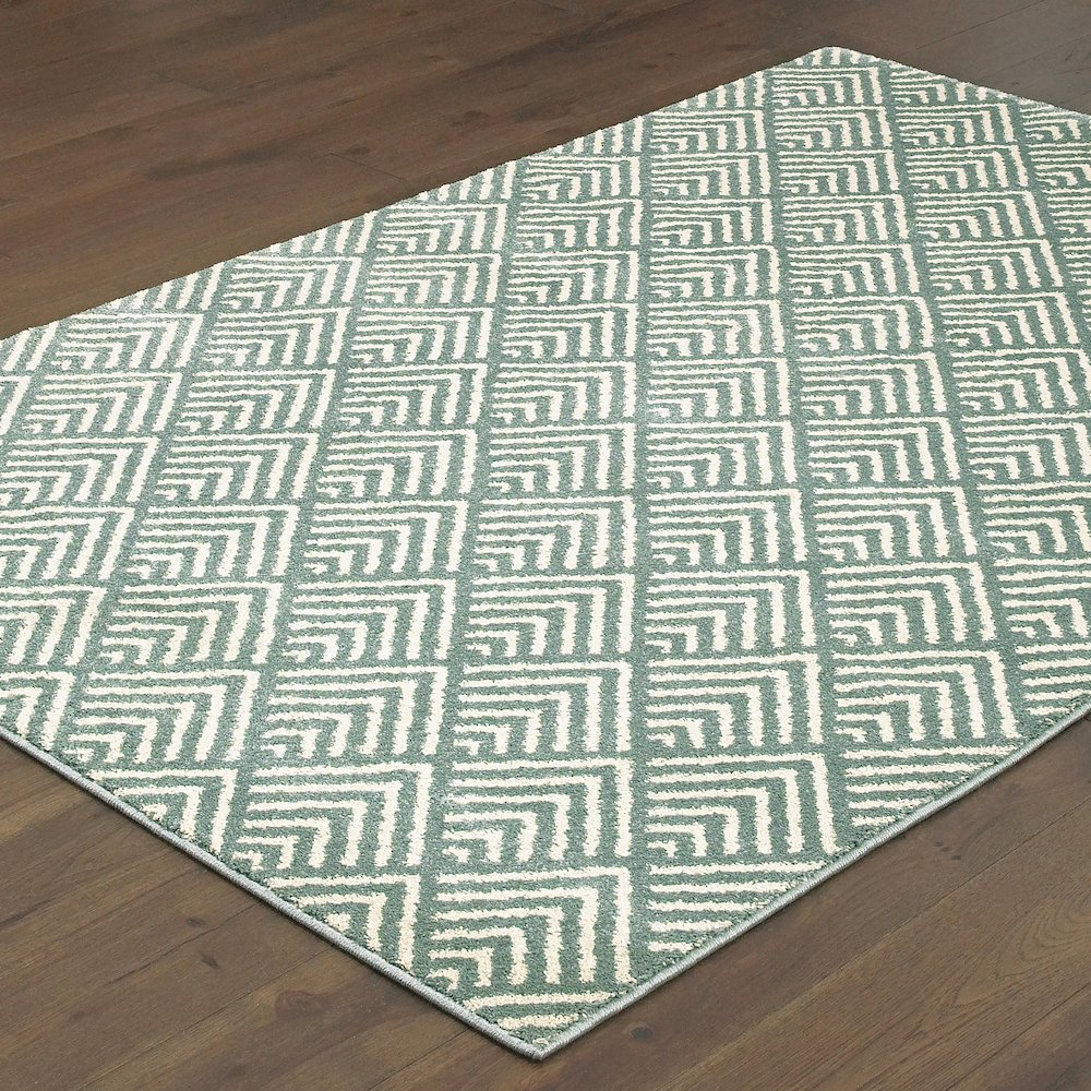 Carson 9667C Blue/ Ivory Indoor Area Rug - 9'10" x 12'10"