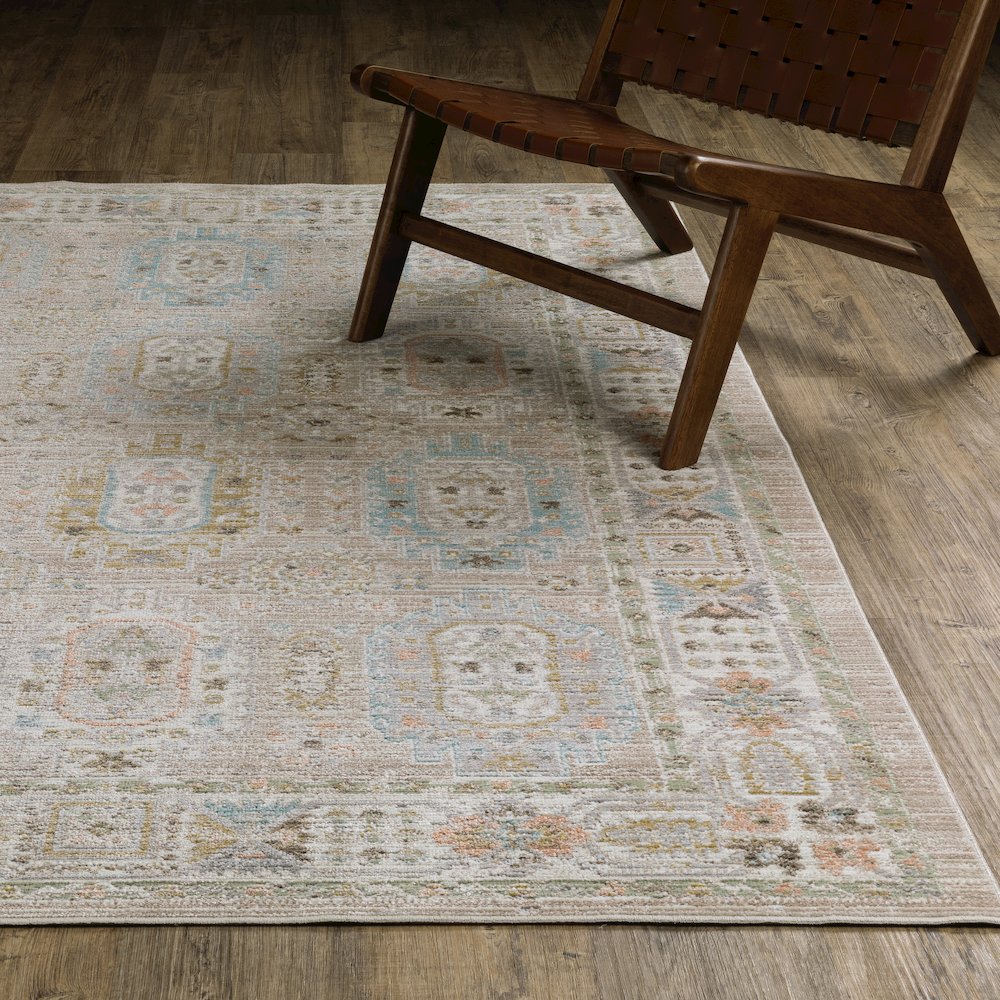 Cavett CAV04 Beige/ Blue Indoor Area Rug - 6'7" x 9'6"