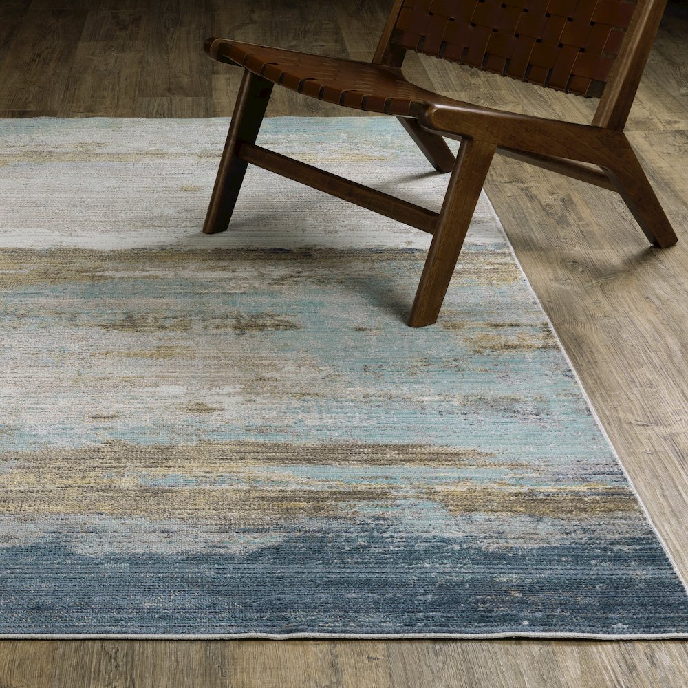 Cavett CAV09 Blue/ Beige Indoor Area Rug - 6'7" x 9'6"