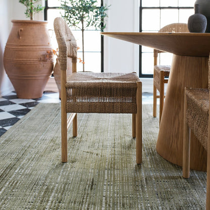 Circa CIR07 Green/ Ivory Indoor Area Rug - 5' x 8'