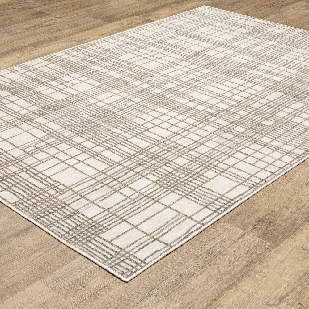 Hunter HNT01 Ivory/ Brown Indoor Area Rug - 6'7" x 9'6"