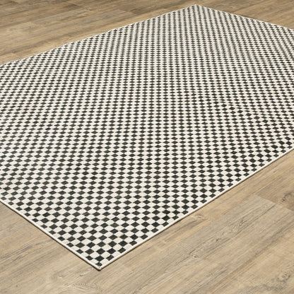 Hunter HNT02 Black/ Ivory Indoor Area Rug - 3'3" x 5'