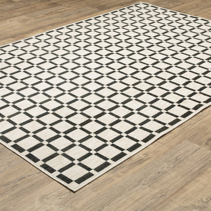 Hunter HNT08 Beige/ Black Indoor Area Rug - 3'3" x 5'