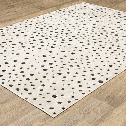 Hunter HNT09 Beige/ Black Indoor Area Rug - 6'7" x 9'6"