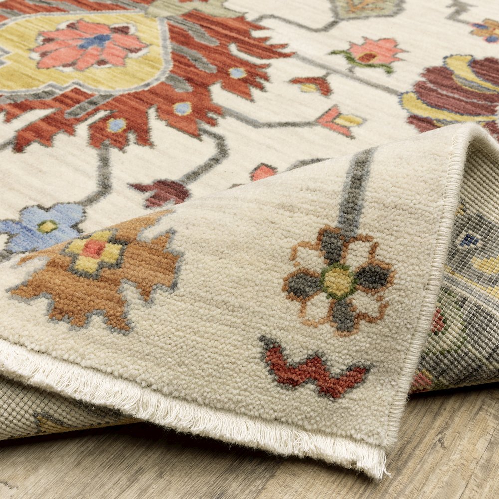 Lucca 8111W Ivory/ Multi Indoor Area Rug - 3'3" x 5'