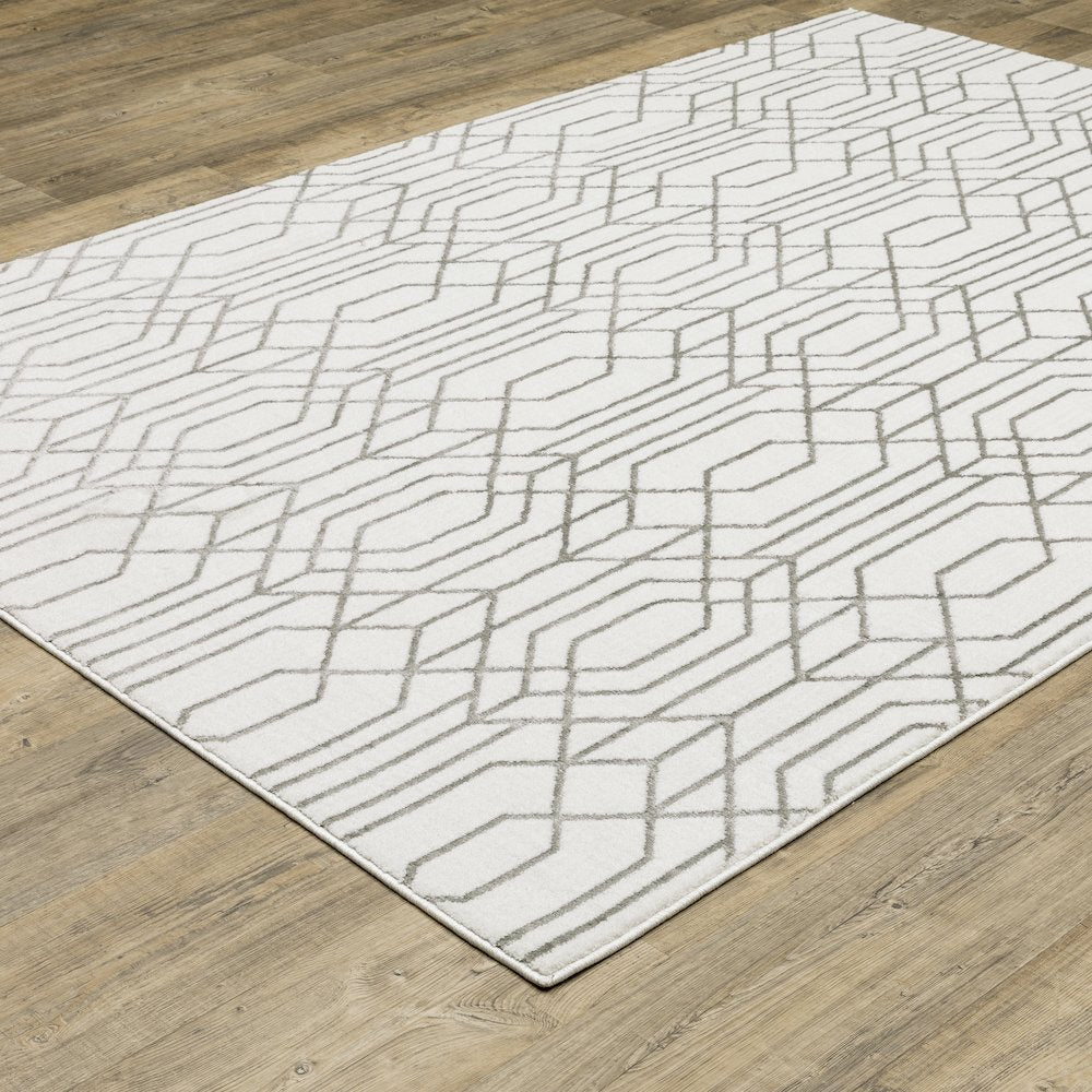 Montecito 4158W White/ Grey Indoor Area Rug - 7'10" x 10'10"