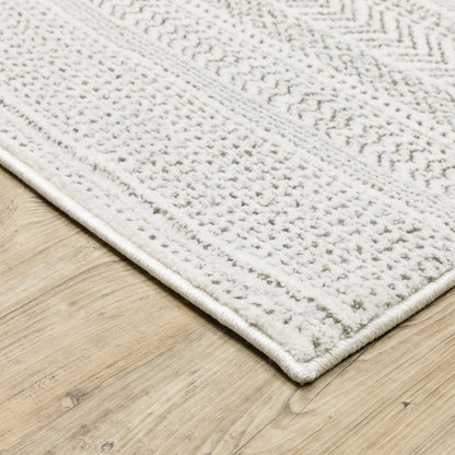 Montecito 4929E White/ Grey Indoor Area Rug - 7'10" x 10'10"