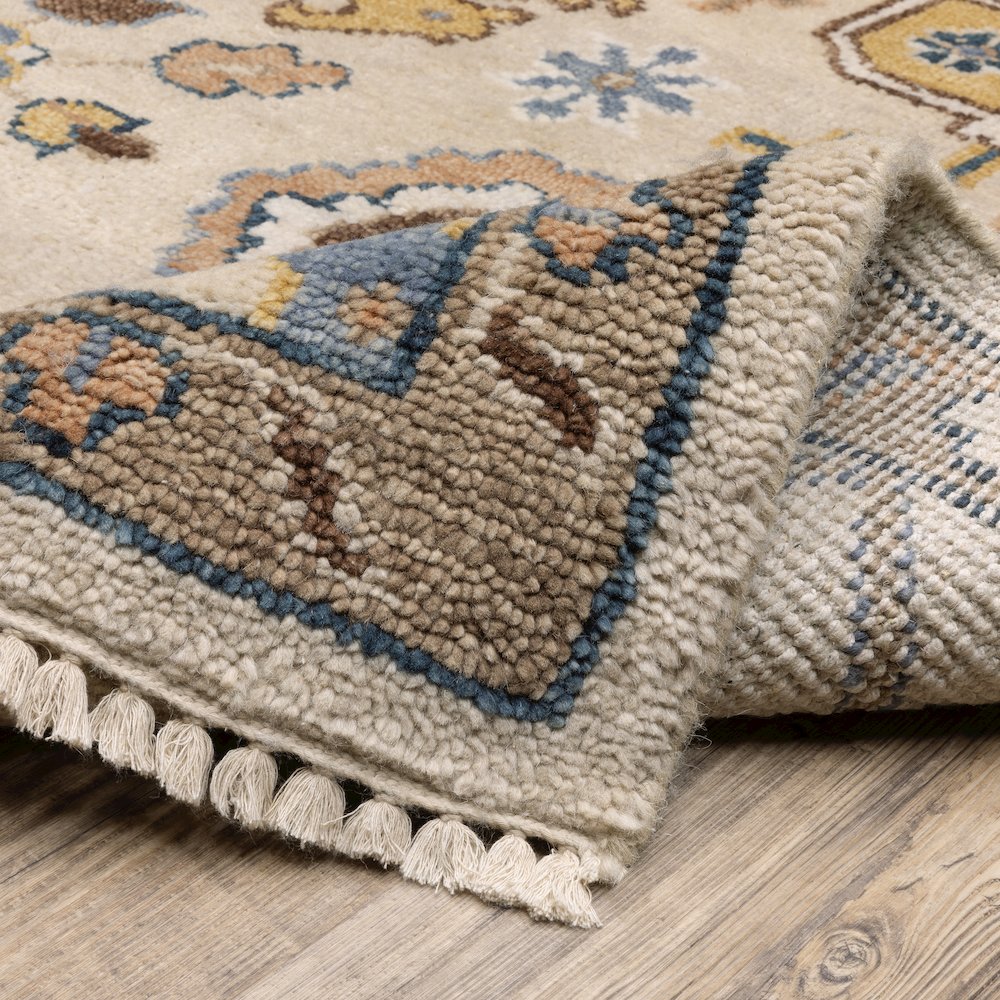 Majorca MAJ08 Ivory/ Multi Indoor Area Rug - 2'6" x 10'