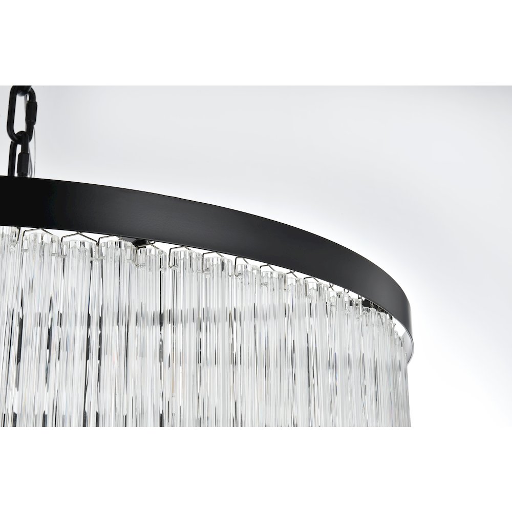Harlow 32 Inch Chandelier In Black