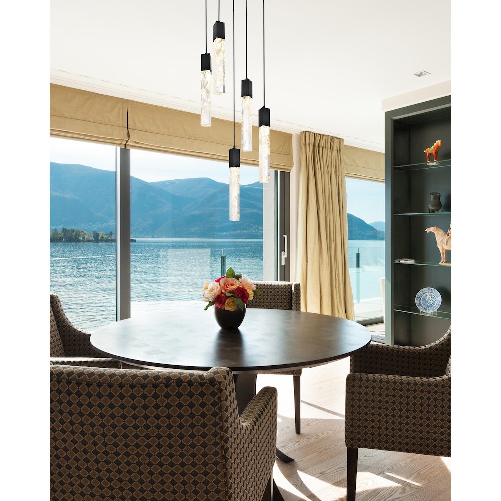 Aurora 16 inch Pendant in Black