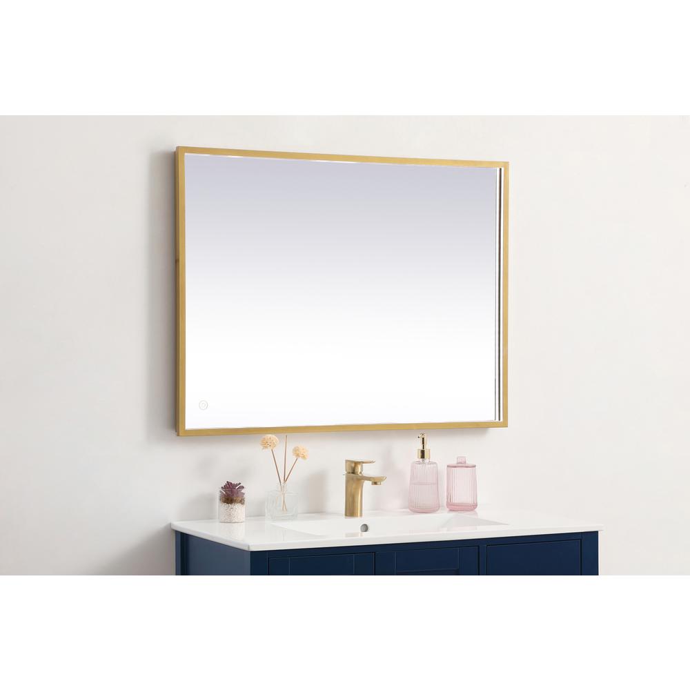 Pier 27x36 inch LED mirror with adjustable color temperature