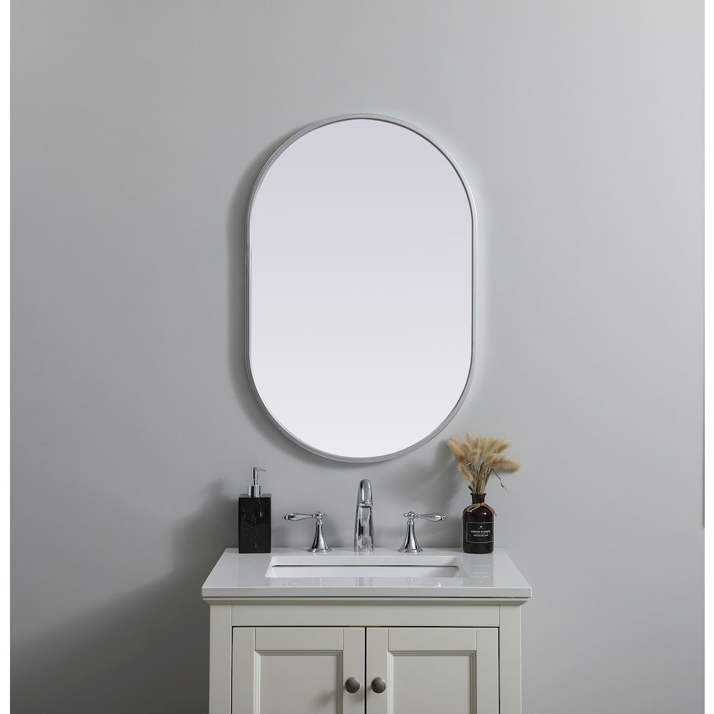 Metal Frame Oval Mirror 20x30 Inch in Silver