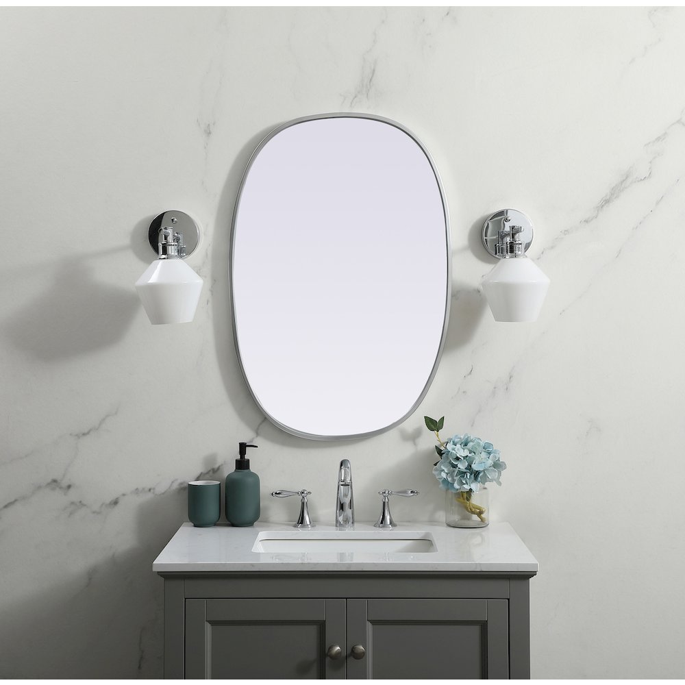 Metal Frame Oval Mirror 20x30 Inch in Silver