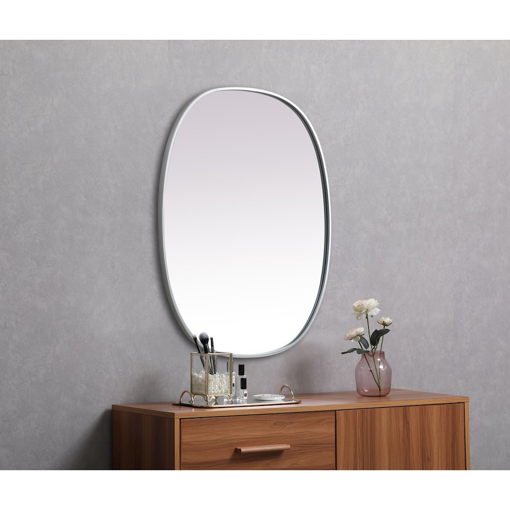 Metal Frame Oval Mirror 30x36 Inch in Silver