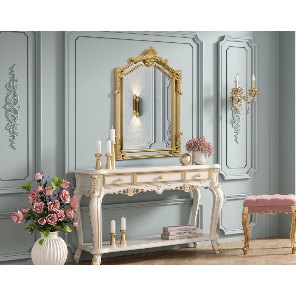 Madeline 28.5X42 Traditional Mirror In Gold Leaf