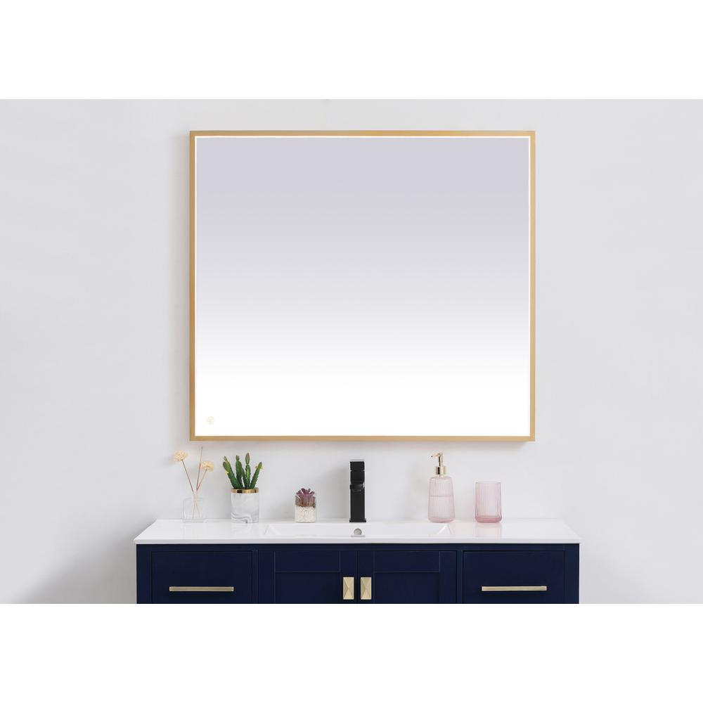 Pier 36x40 inch LED mirror with adjustable color temperature