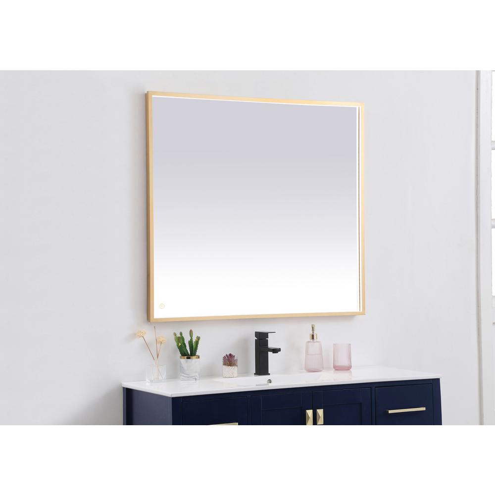 Pier 36x40 inch LED mirror with adjustable color temperature
