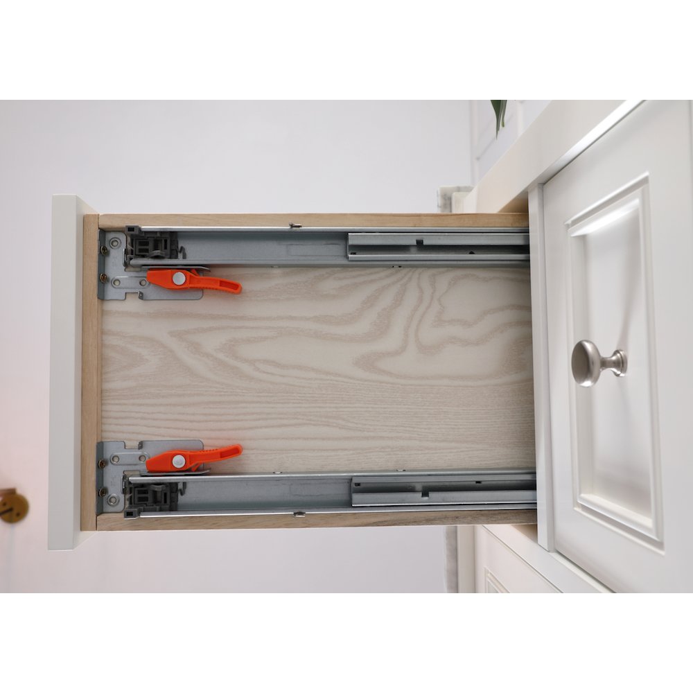 48 in. Single bathroom vanity set in White