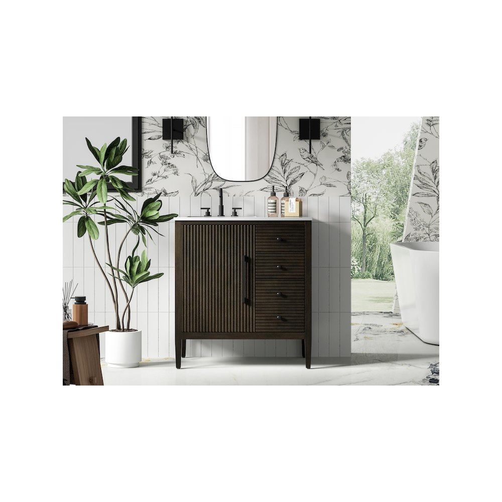 32 inch Single Bathroom Vanity in Chocolate Oak
