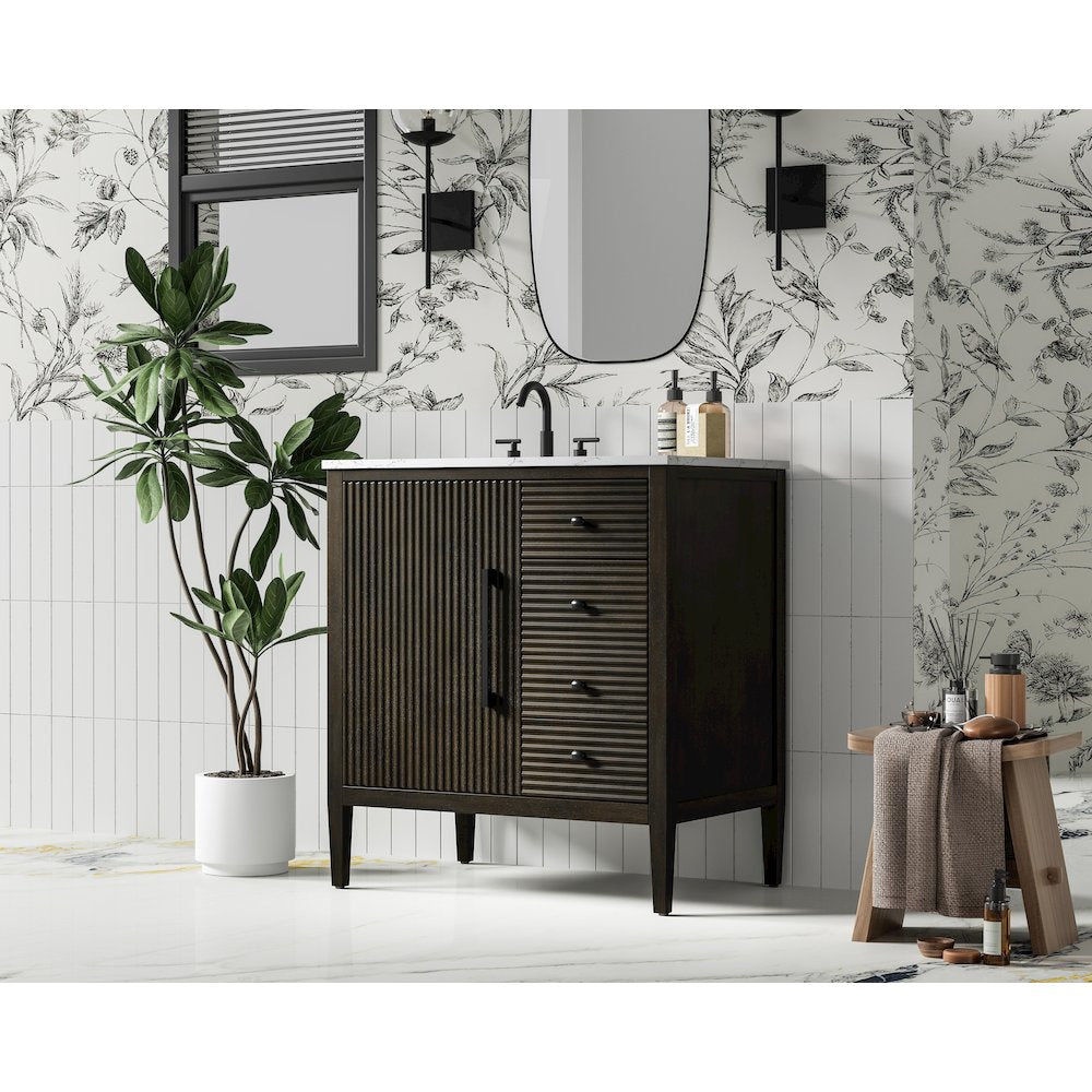32 inch Single Bathroom Vanity in Chocolate Oak