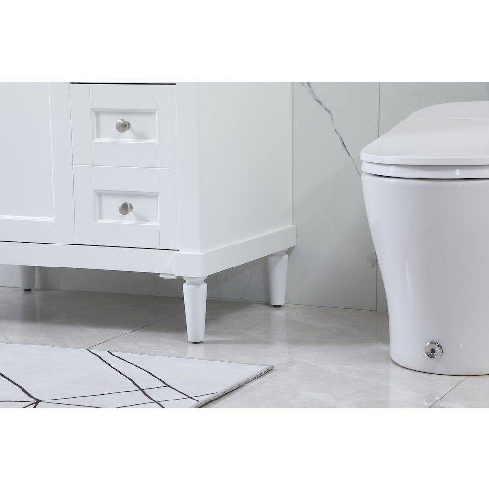 32 inch Single bathroom vanity in white