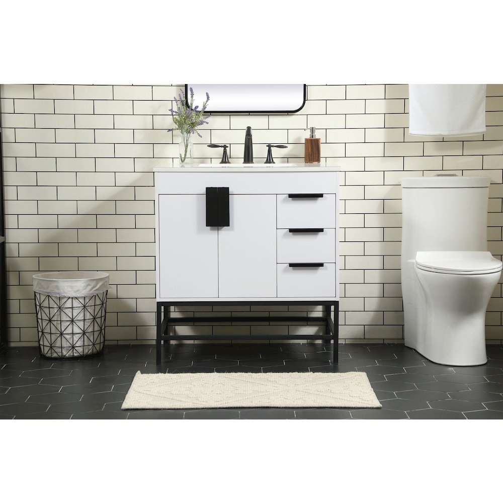 32 inch Single bathroom vanity in white