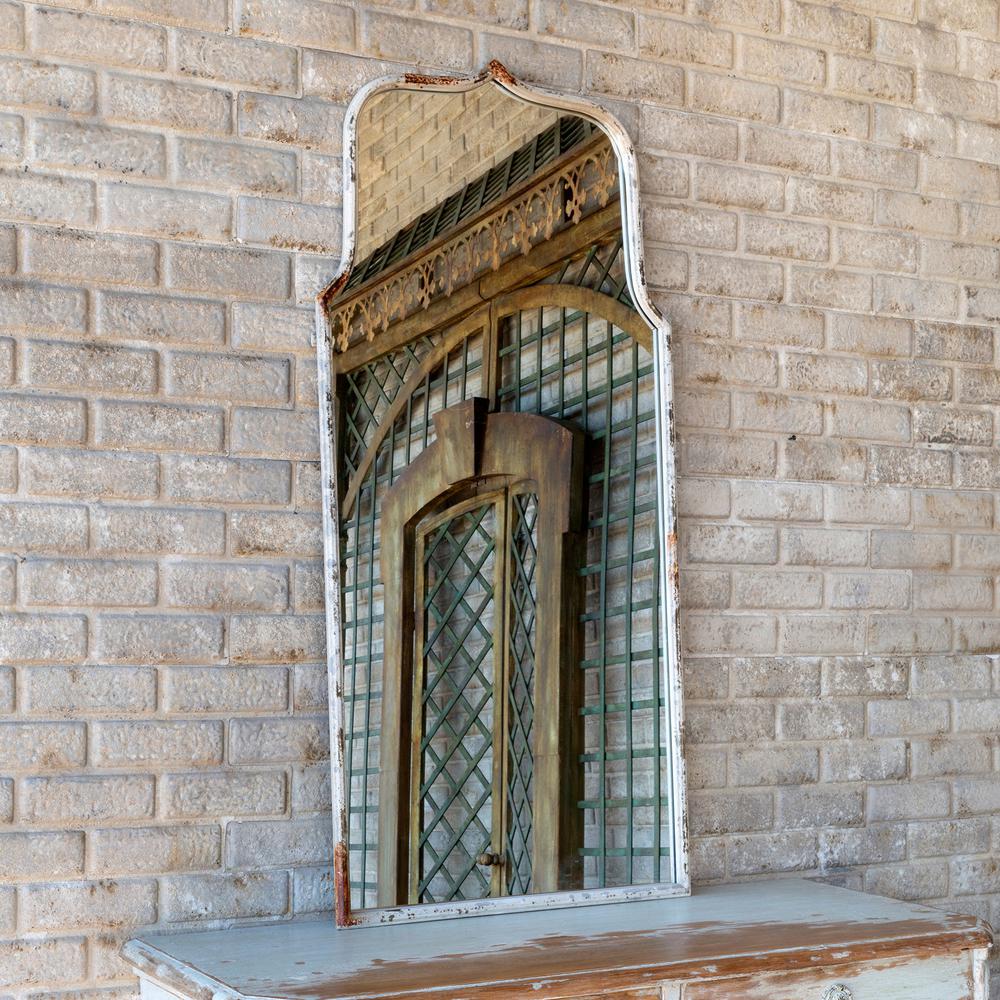 Metal Framed Keyhole Mirror