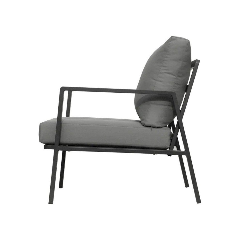 Outdoor 5-Person Patio Set & Coffee Table