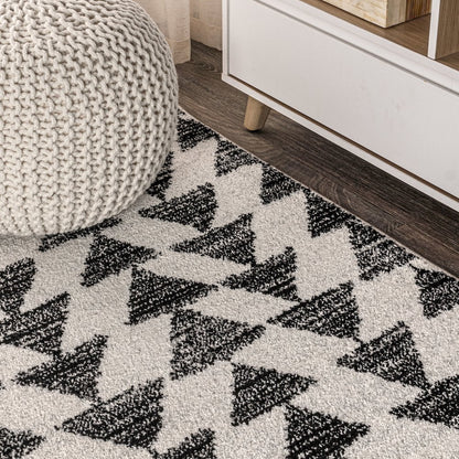 Aisha Moroccan Triangle Geometric Runner Rug