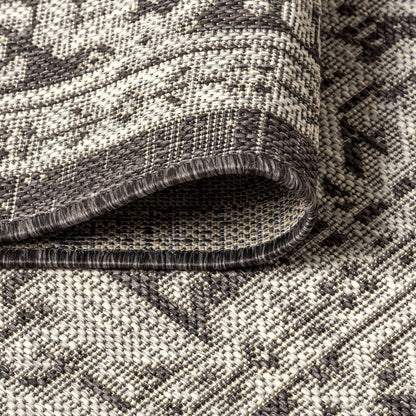 Sinjuri Medallion TetuWeave   Indoor/Outdoor  Rug