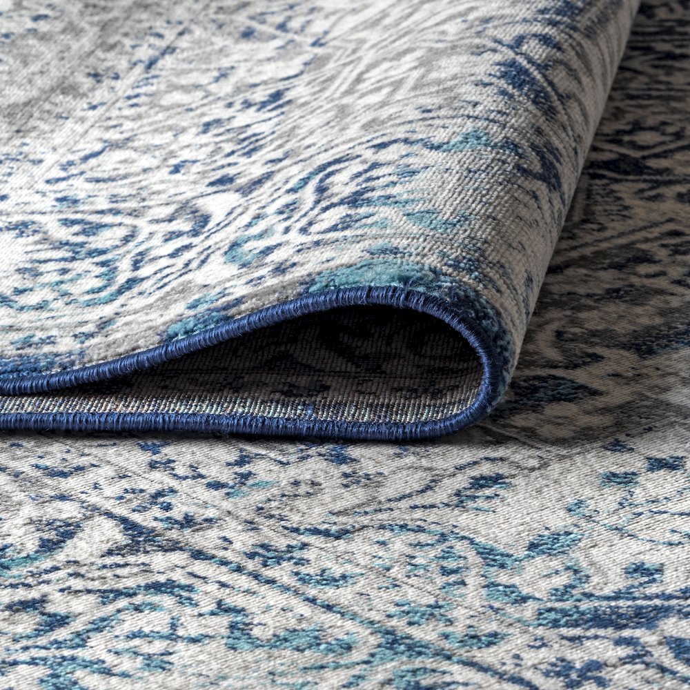 Modern Persian Vintage Medallion   Rug