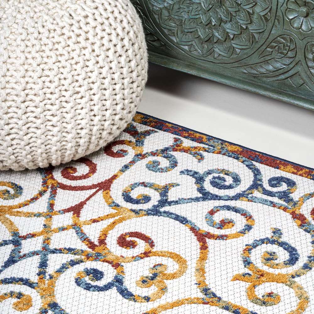 Atrani Scroll Trellis Indoor/Outdoor Area Rug