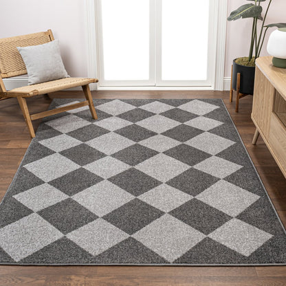 Draper Classic Geometric Diamond Pattern Area Rug