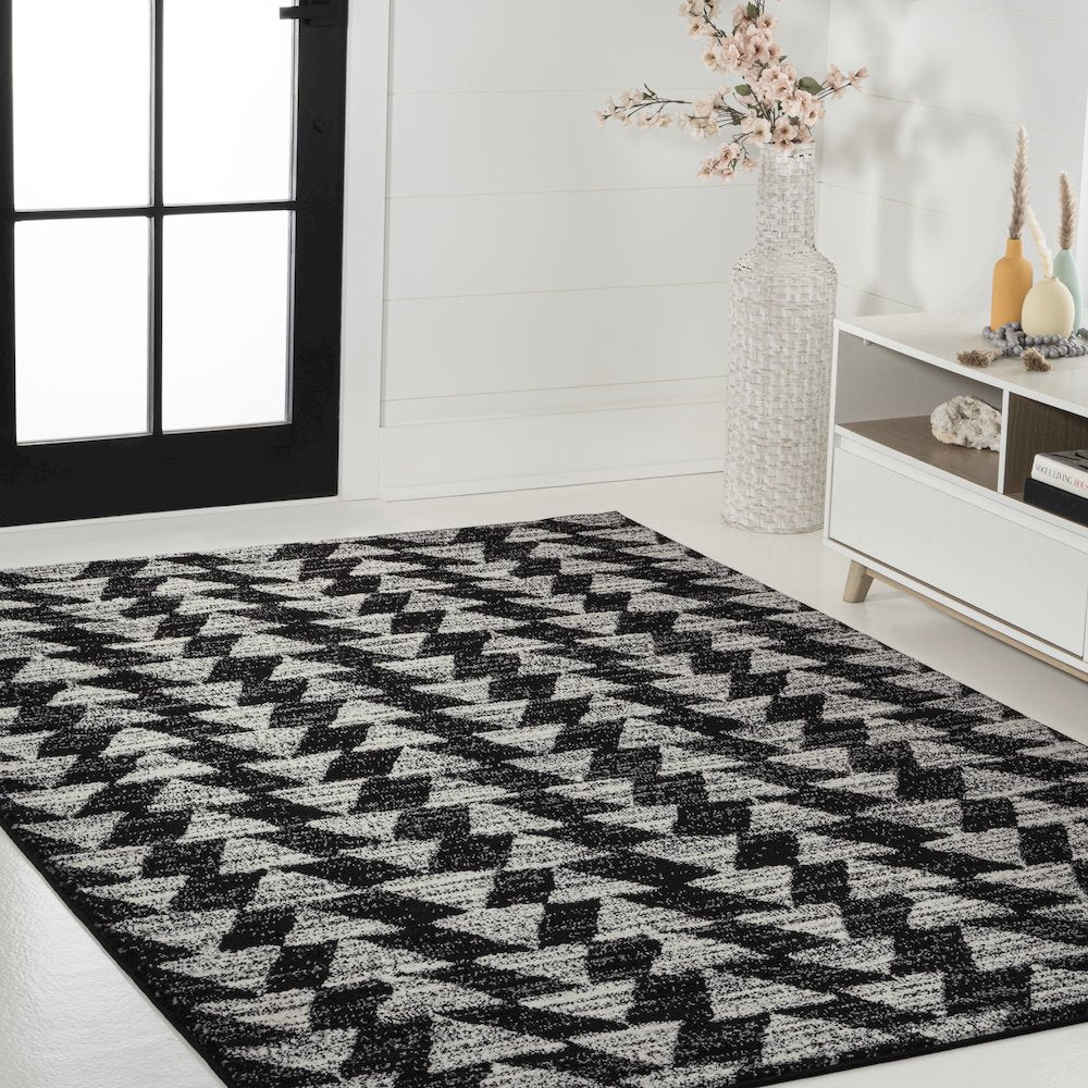 Aisha Moroccan Triangle Geometric Area Rug