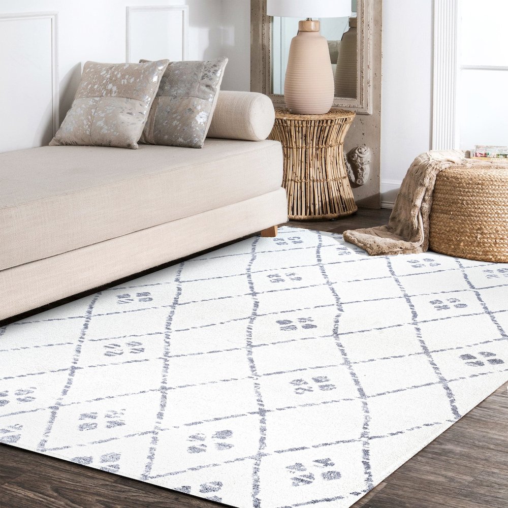 Izil Moroccan Geometric Diamond Area Rug
