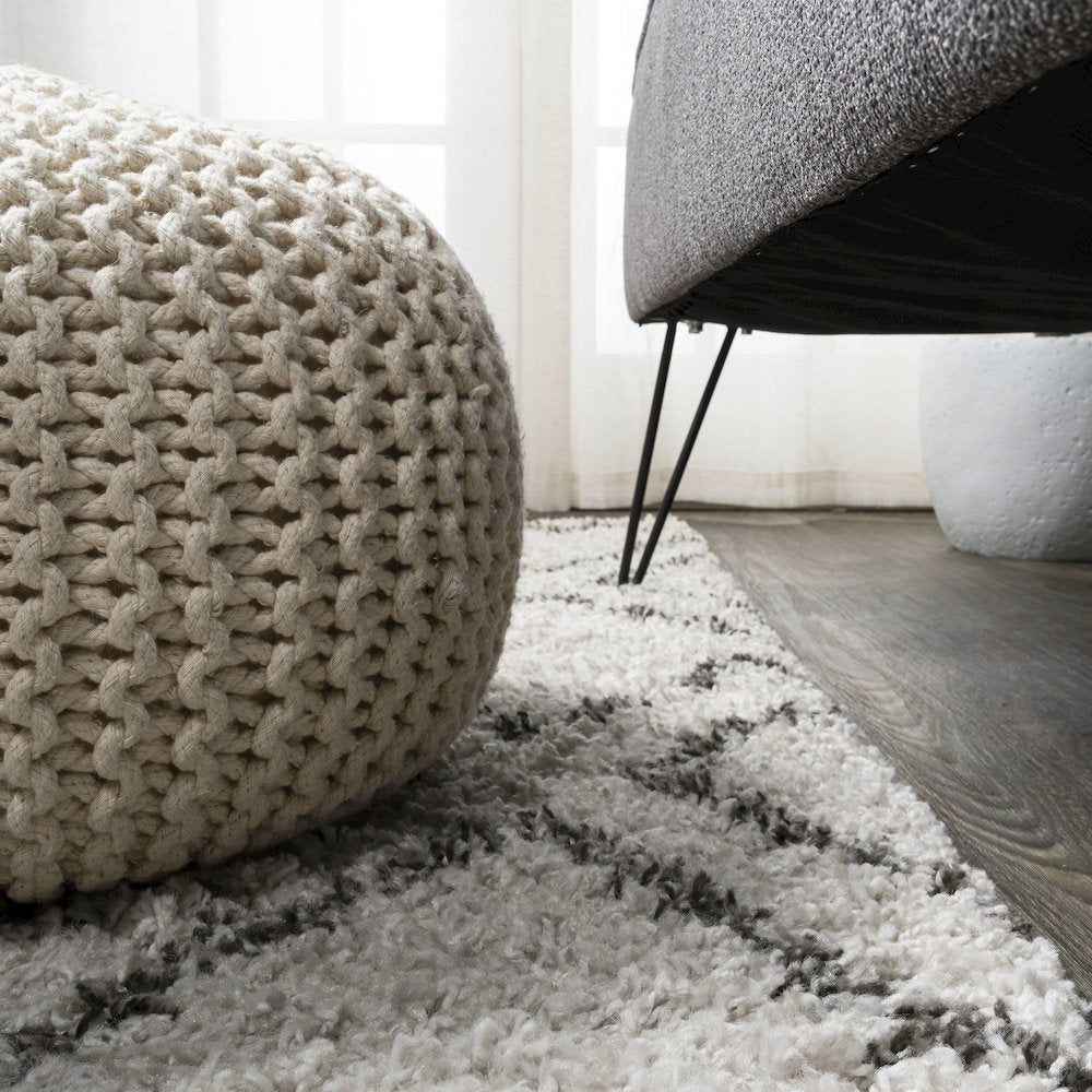 Soller Diamond Trellis Shag Area Rug