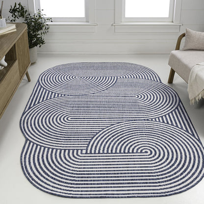 Cream/Navy 5 ft. x 8 ft. Indoor/Outdoor Shaped Area Rug