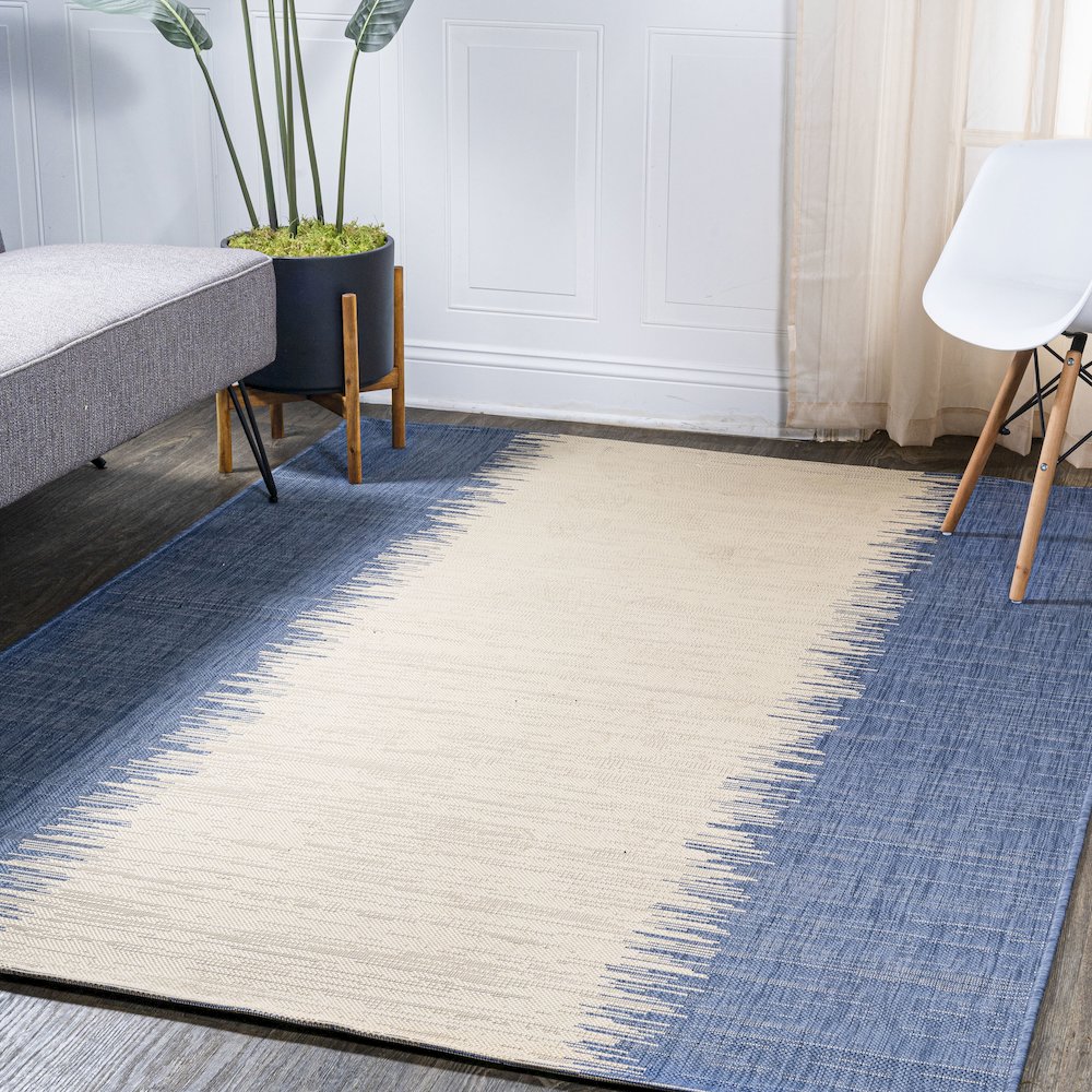 Tavira Modern Strie Indoor/Outdoor Area Rug