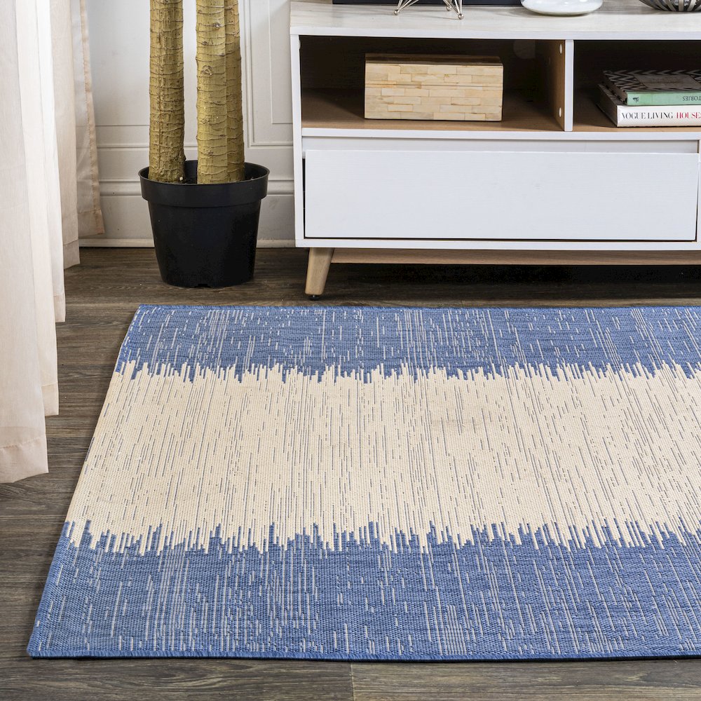 Tavira Modern Strie Indoor/Outdoor Area Rug