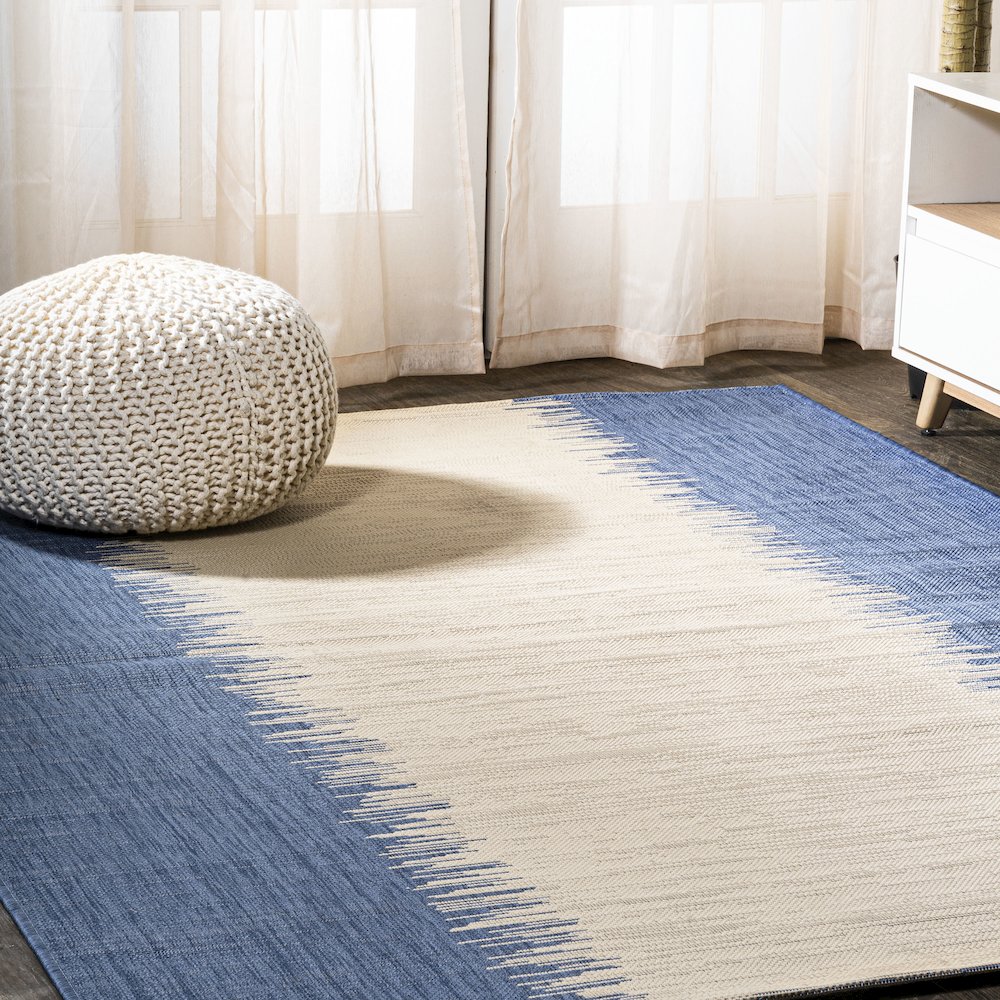 Tavira Modern Strie Indoor/Outdoor Area Rug
