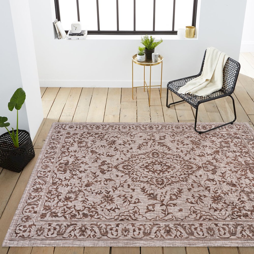 Jerash Ornate Medallion Indoor/Outdoor Area Rug