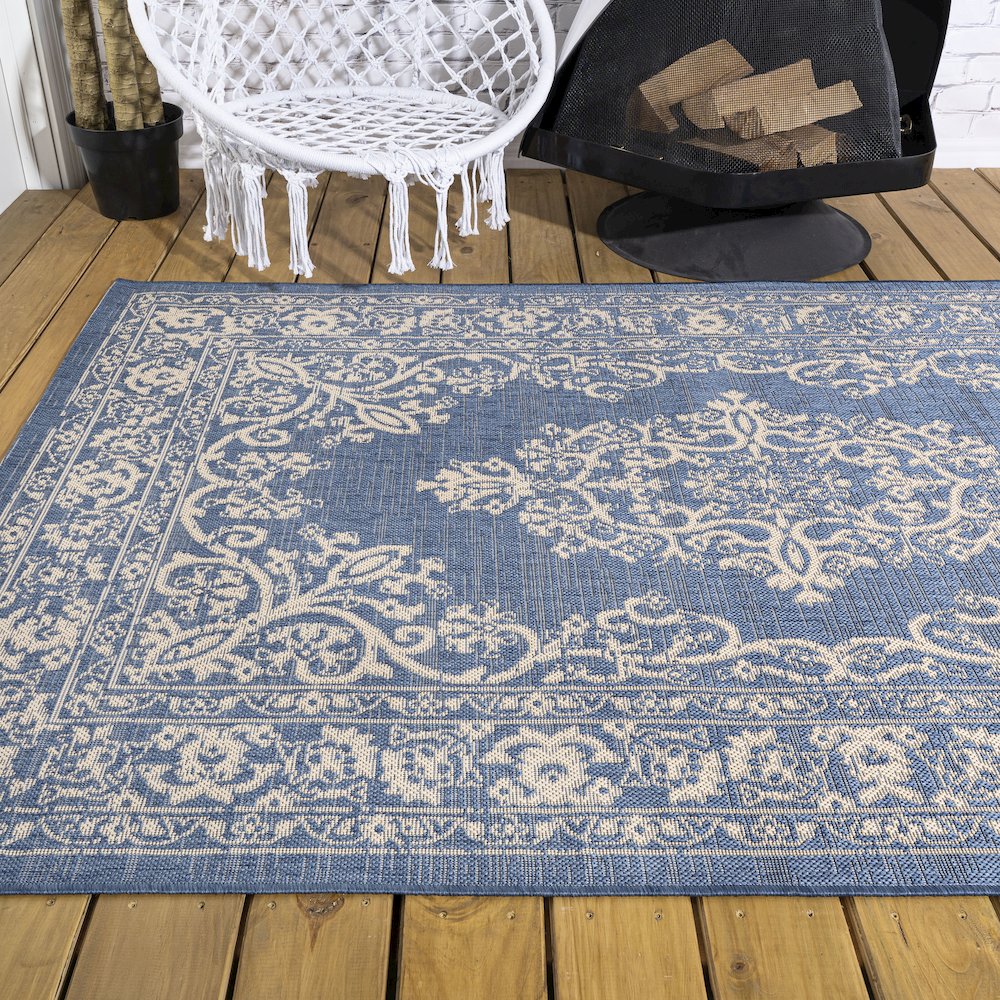 Galon Filigree Indoor/Outdoor Area Rug