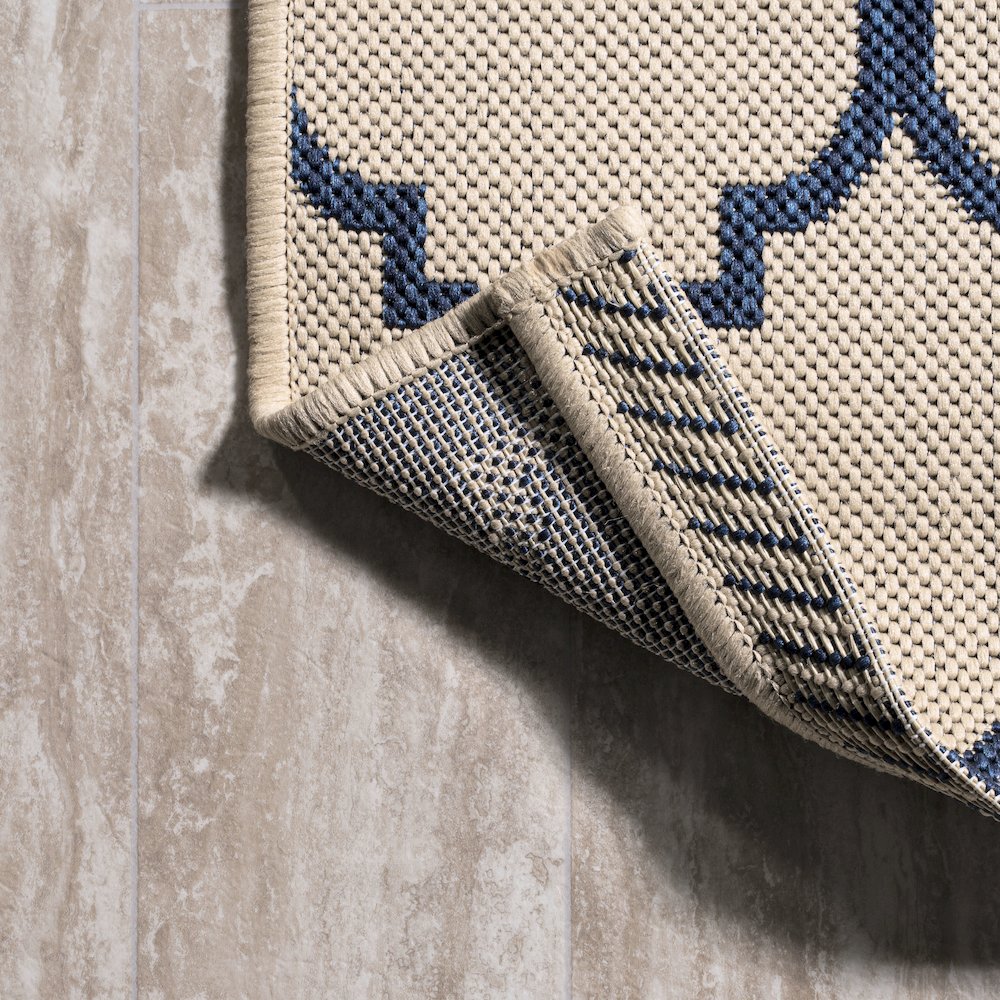 Arabesque Ogee Trellis Indoor/Outdoor Area Rug