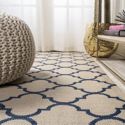 Arabesque Ogee Trellis Indoor/Outdoor Area Rug