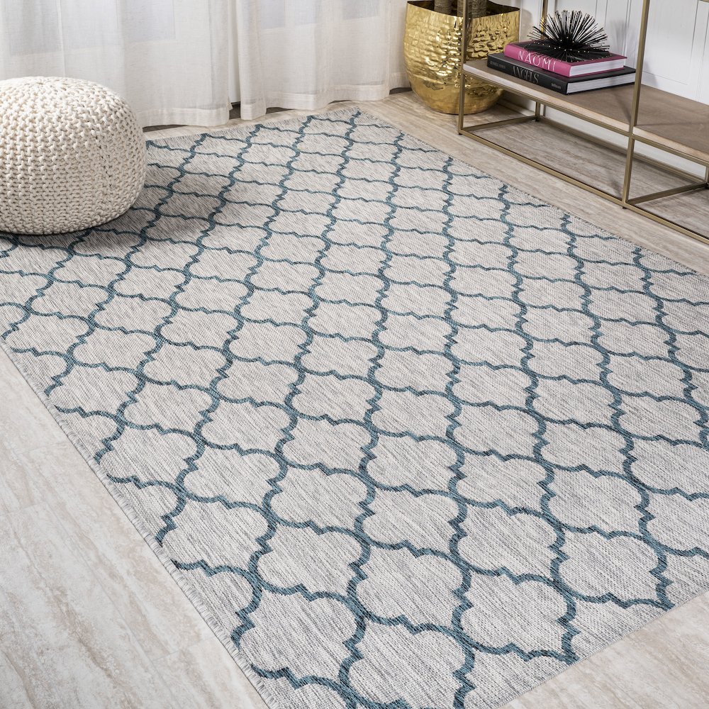 Arabesque Ogee Trellis Indoor/Outdoor Area Rug